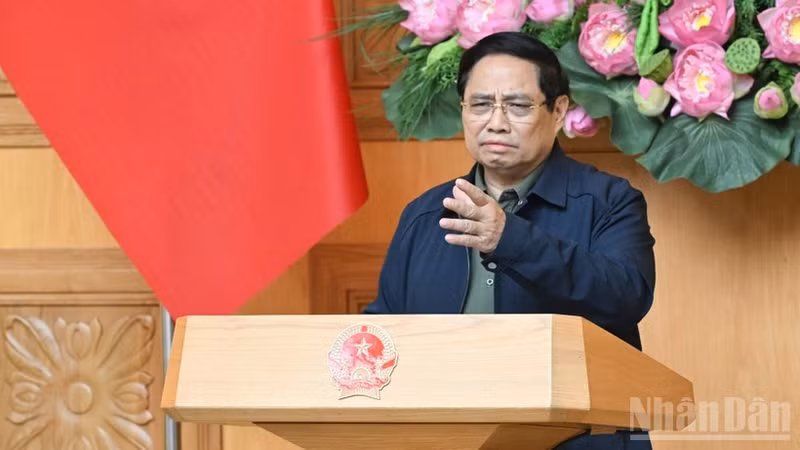 El primer ministro de Vietnam, Pham Minh Chinh, interviene en la reunión. (Foto: Nhan Dan)