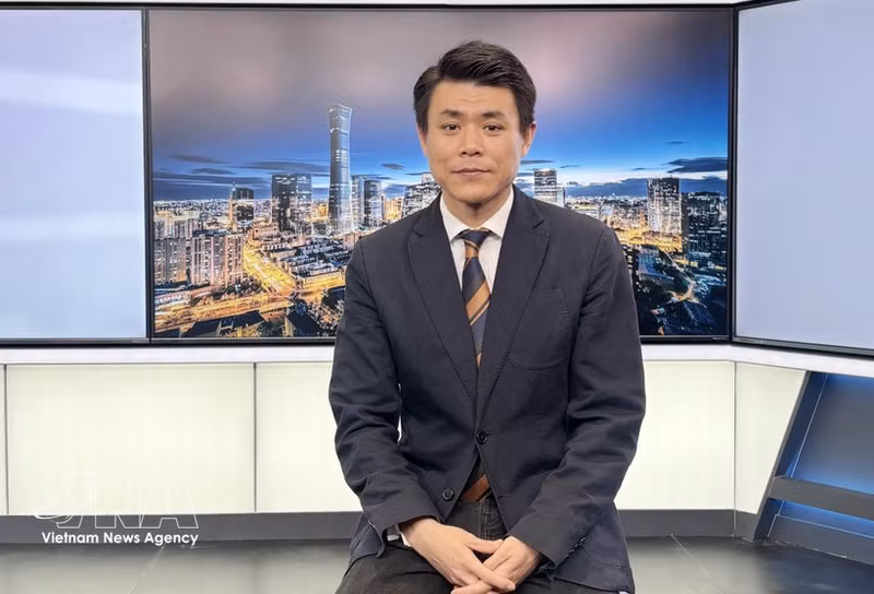 El periodista Wei Wei, especialista en estudios sobre Vietnam y jefe de la sección en vietnamita de la CCTV. (Foto: VNA)