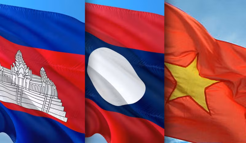 Nuevo impulso a las relaciones de Vietnam con Laos y Camboya