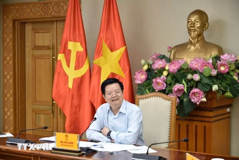 El vice primer ministro Mai Van Chinh en la reunión. (Foto: VNA)