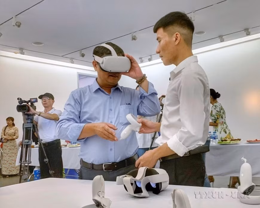 El Museo de Bellas Artes de Vietnam organiza el "Espacio de exposición de arte en línea". (Foto: VNA)