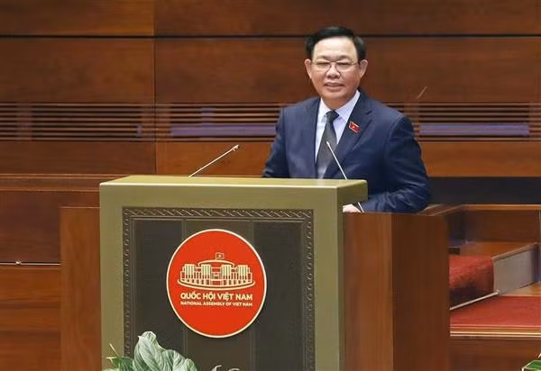 El presidente de la Asamblea Nacional, Vuong Dinh Hue, en el encuentro. (Foto: VNA) El presidente de la Asamblea Nacional, Vuong Dinh Hue, en el encuentro. (Foto: VNA)