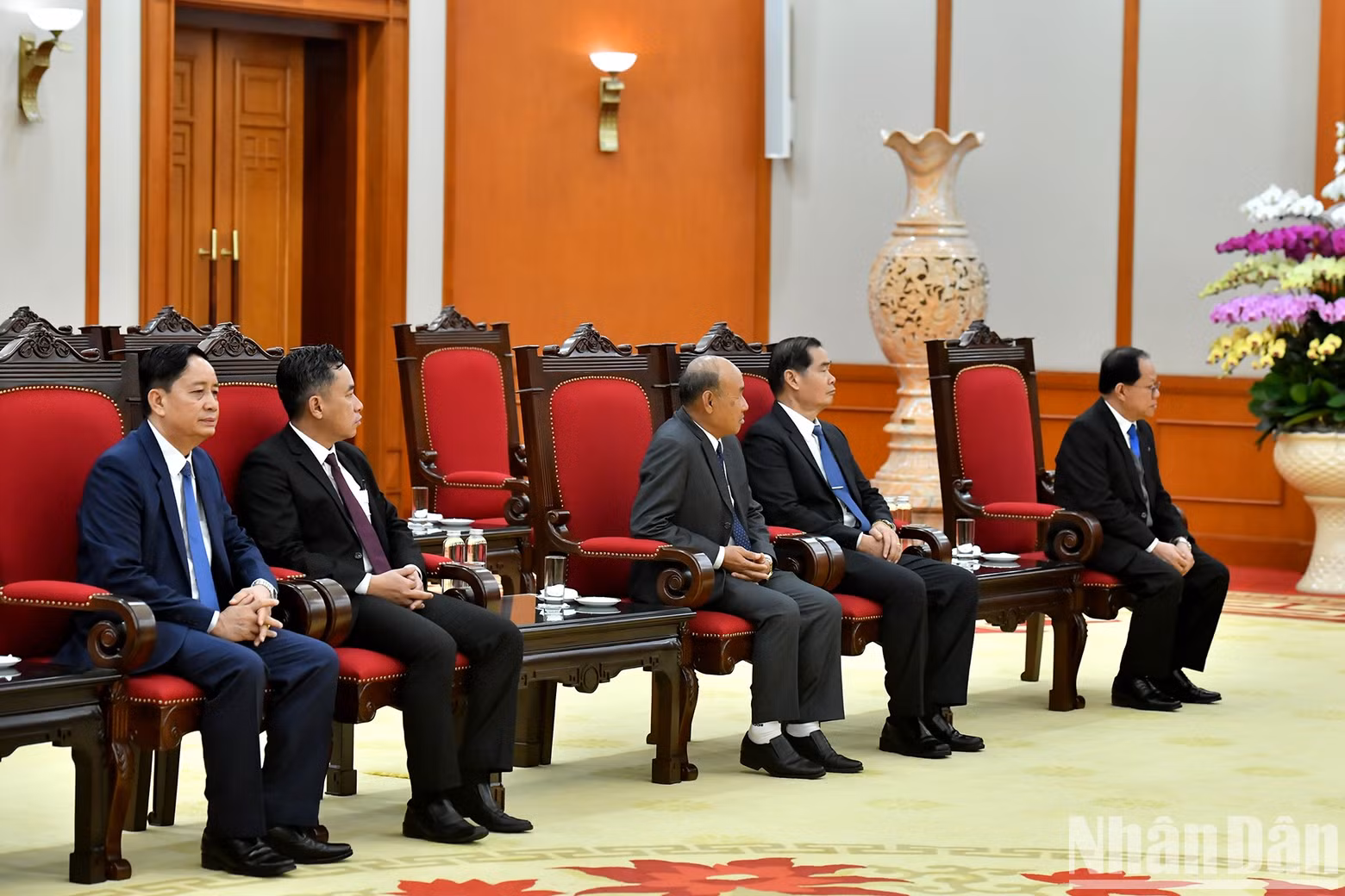 Delegados de Laos en la cita. Delegados de Laos en la cita.