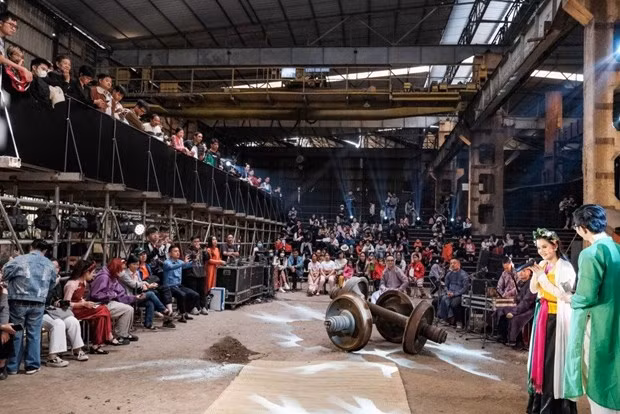 Espacio creativo en la fábrica de trenes Gia Lam. (Fuente: hanoimoi.com.vn)