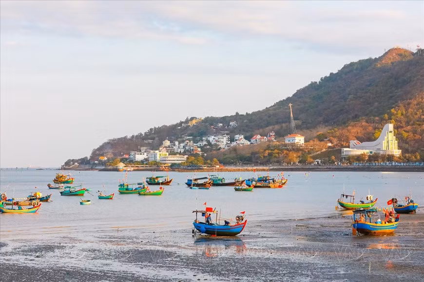 No muy lejos de la la playa de Bai Sau, se ubica el pueblo pesquero de Vung Tau. (Fuente:VNA)