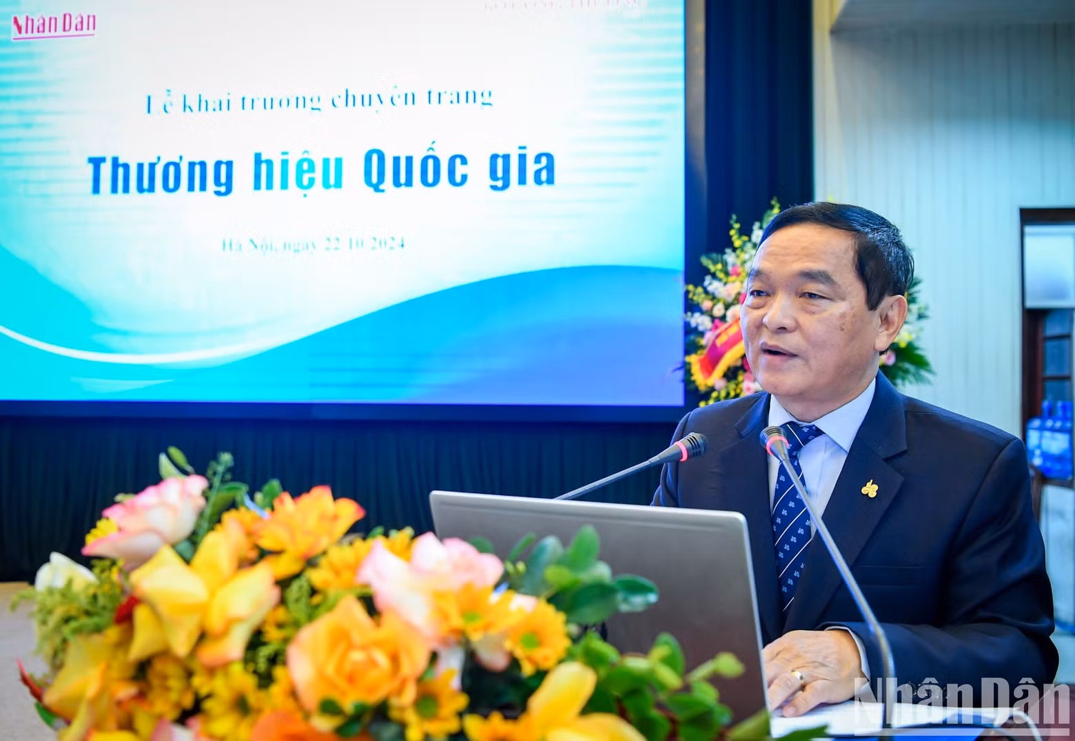 Le Viet Hai, presidente del Grupo de Construcción Hoa Binh, habla en el evento. Le Viet Hai, presidente del Grupo de Construcción Hoa Binh, habla en el evento.