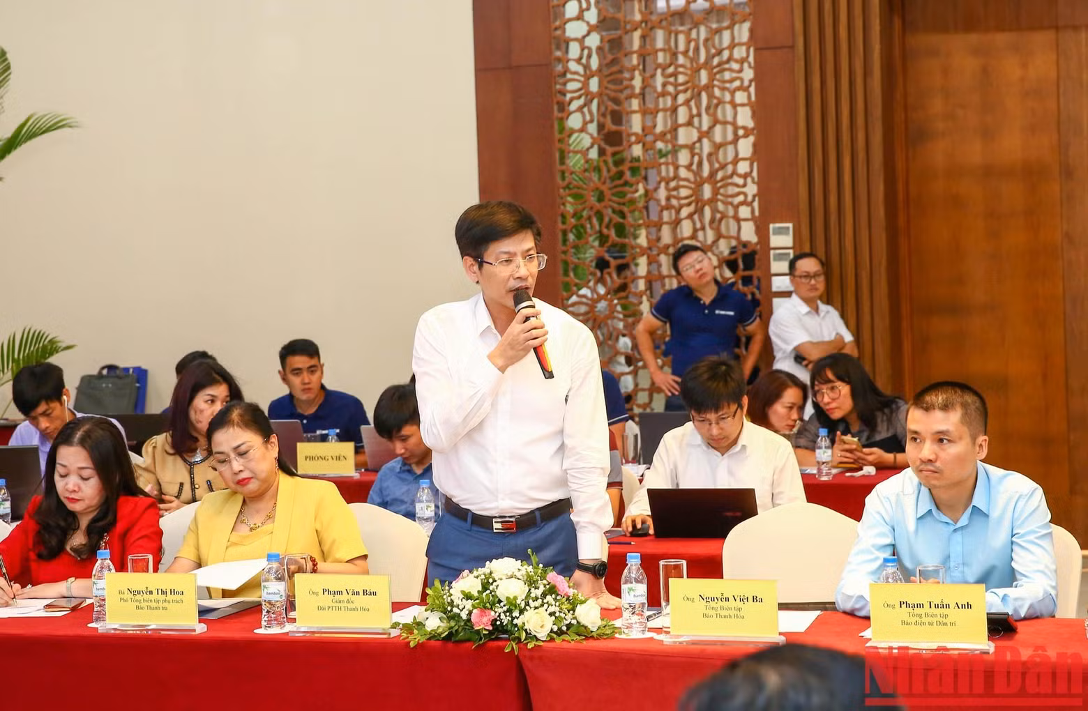 Pham Van Bau, director de la radio y televisión de Thanh Hoa, dijo que su entidad ha implementado la transformación digital en términos de contenido y plataforma tecnológica. Sin embargo, este proceso necesita recursos financieros y apoyo de los órganos competentes.