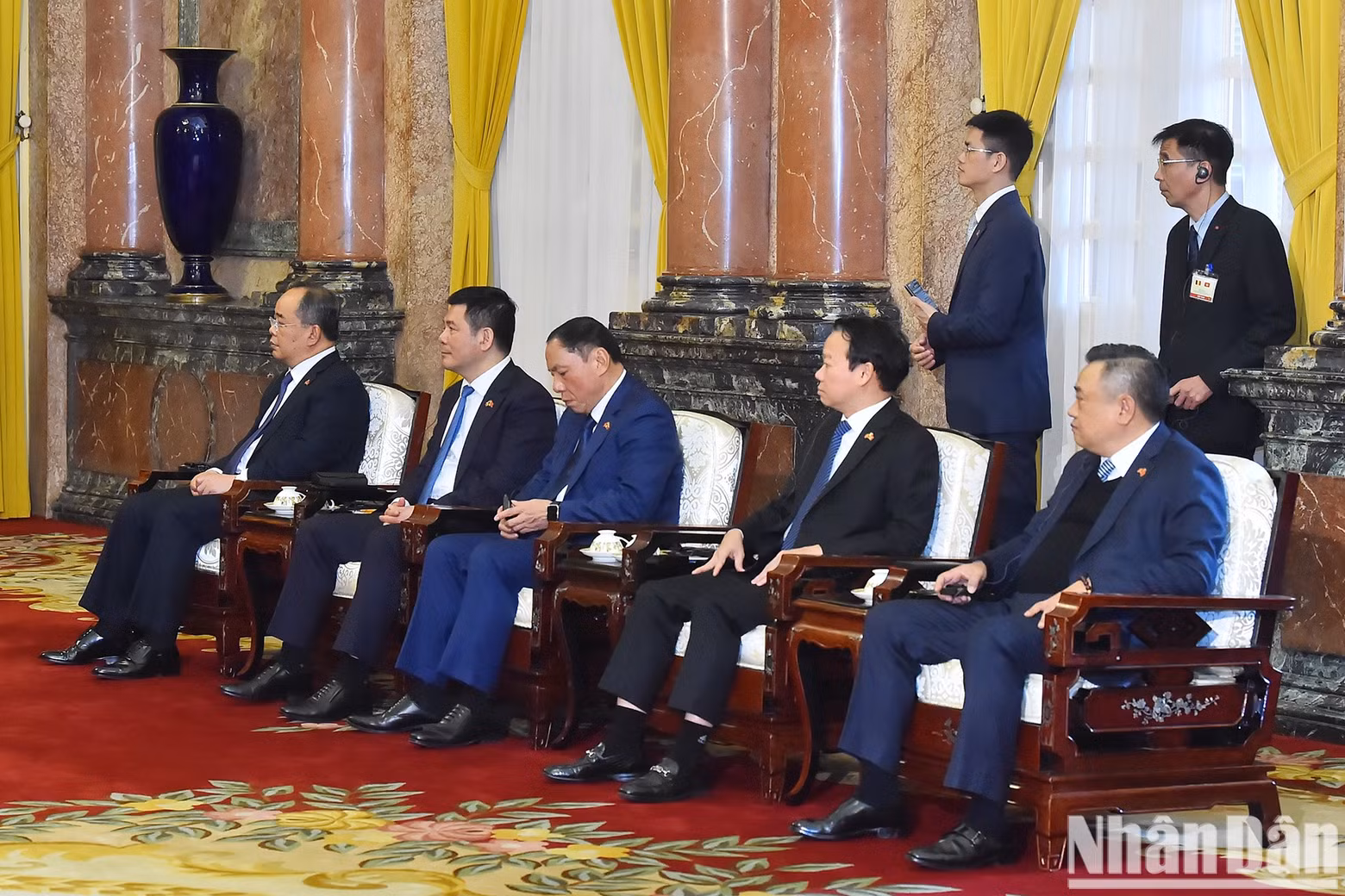 Delegados vietnamitas a la cita. Delegados vietnamitas a la cita.