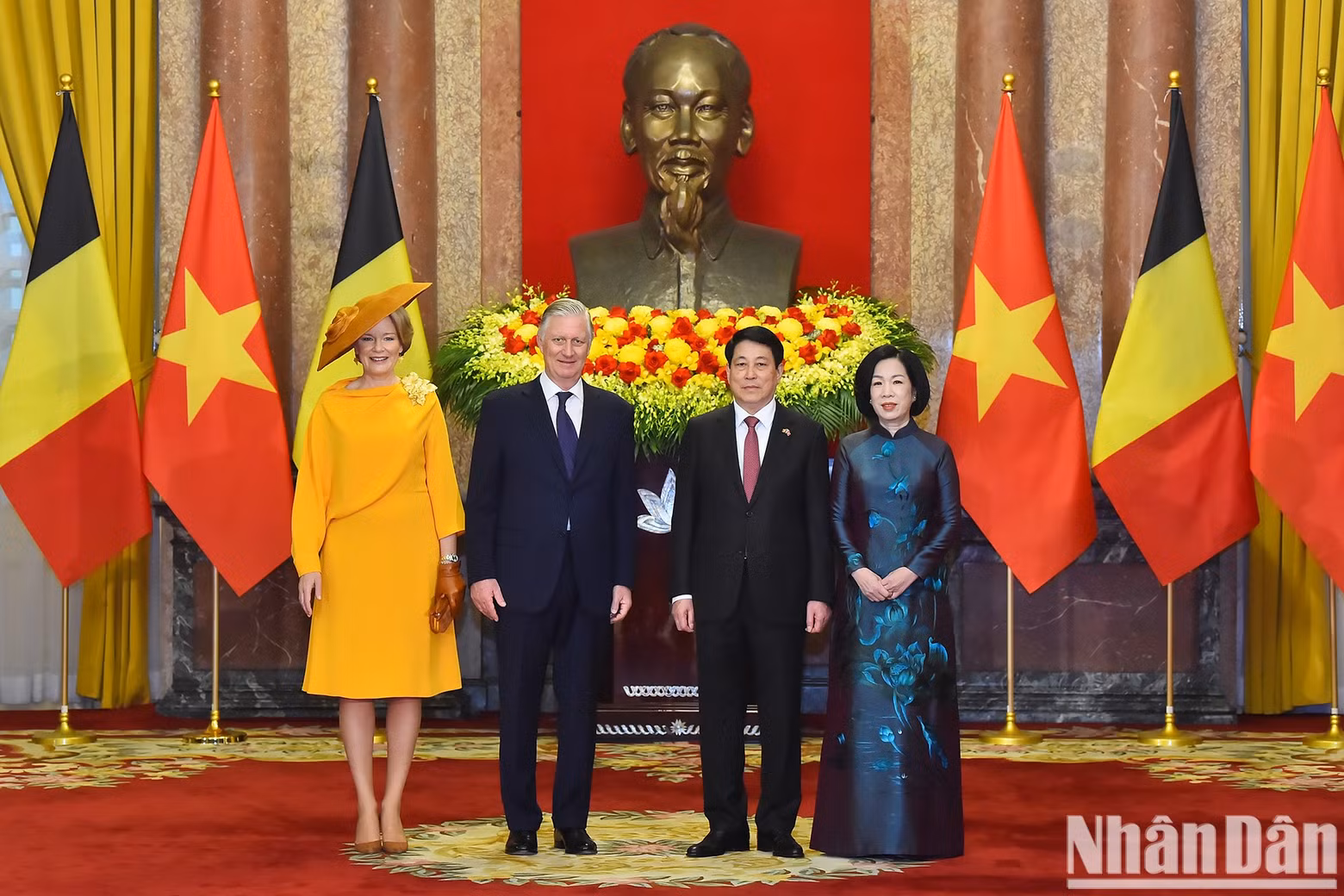 El presidente Luong Cuong y su esposa con el rey Felipe de Bélgica y la reina en la cita. El presidente Luong Cuong y su esposa con el rey Felipe de Bélgica y la reina en la cita.