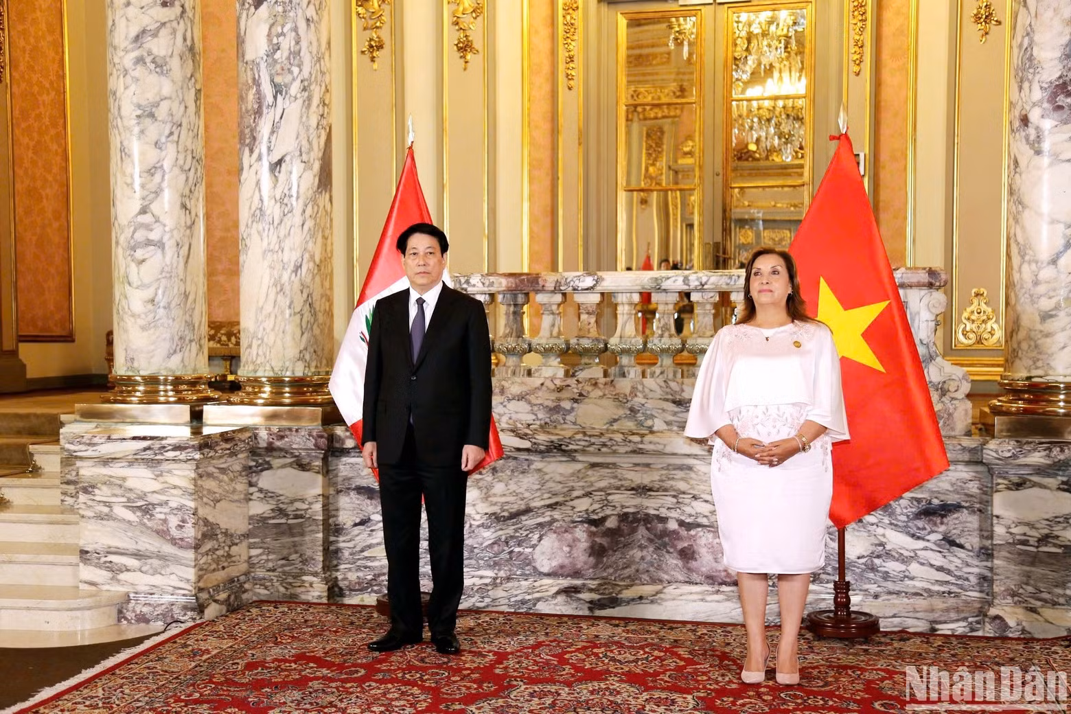 El presidente vietnamita, Luong Cuong, y la presidenta peruana, Dina Ercilia Boluarte Zegarra, en el acto. (Foto: VNA)