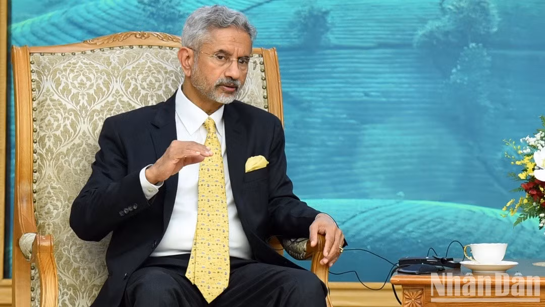 Jaishankar interviene.