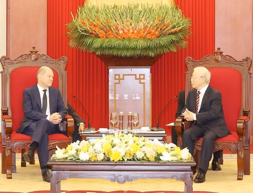 Phu Trong enfatizó que la visita oficial a Vietnam del canciller alemán marca nuevo hito en nexos bilaterales.