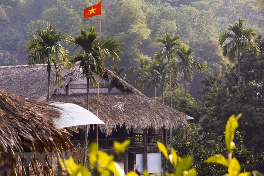 Los techos sobre pilotes en la tierra de los Muong en Hoa Binh.