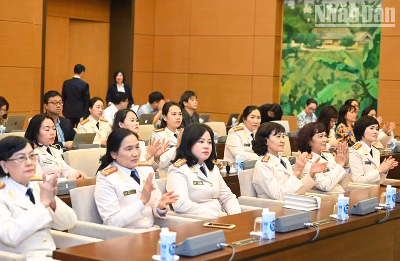 La delegación de agentes femeninas del Ministerio de Seguridad Pública en la cita.