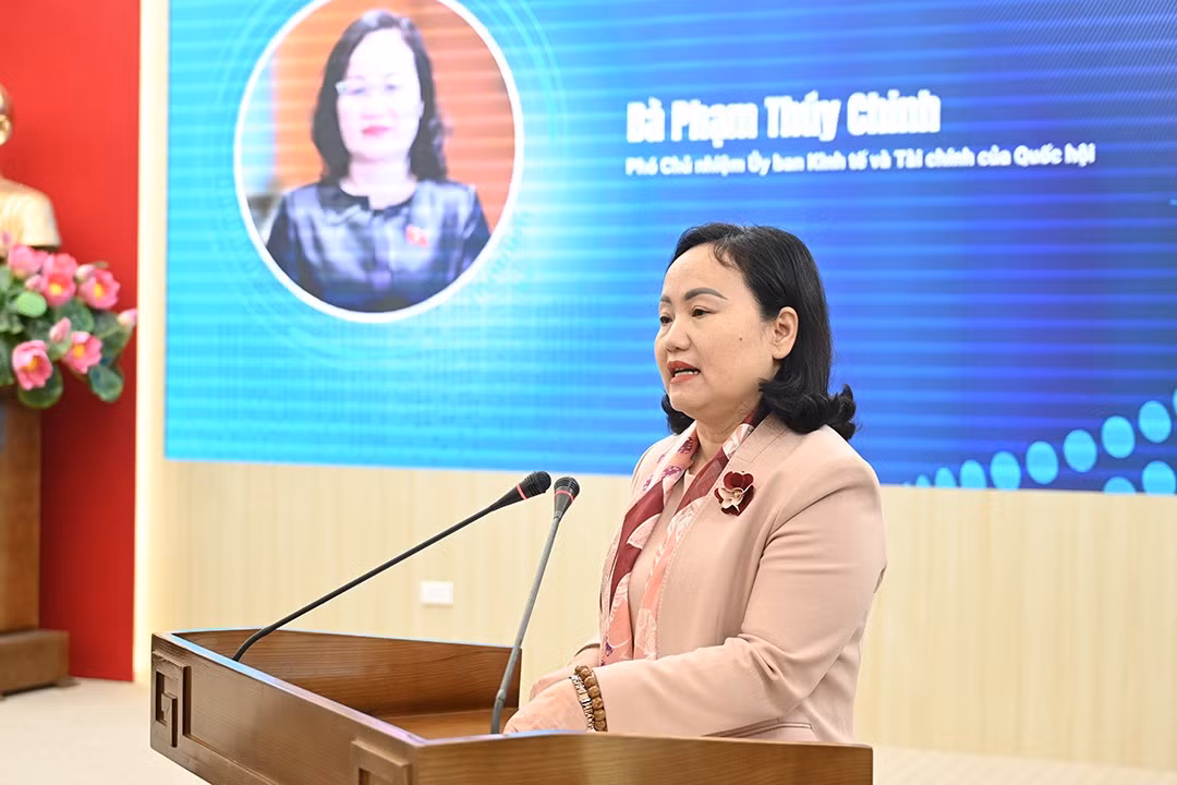 Pham Thuy Chinh, subjefa de la Comisión de Asuntos Económicos y Financieros de la Asamblea Nacional, en la cita.