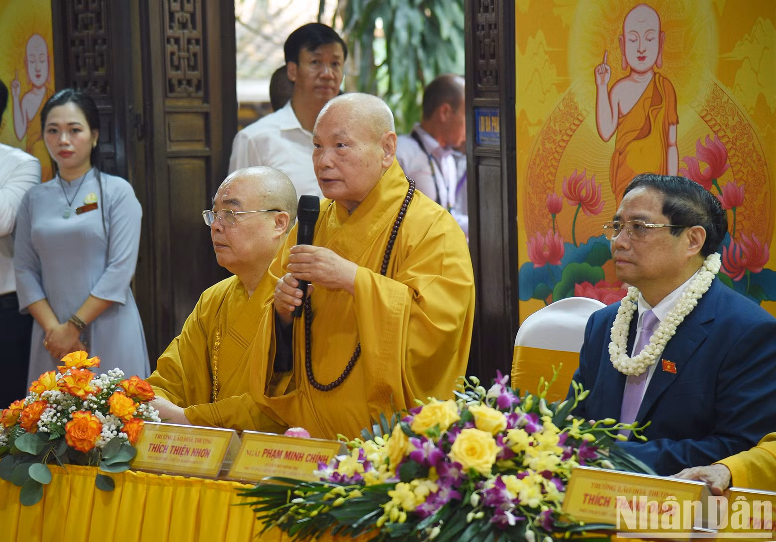 Interviene Thich Thien Nhon, presidente del Consejo Administrativo de la Sangha Budista de Vietnam.