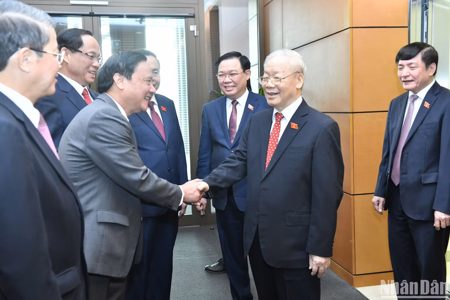 Phu Trong y los vicepresidentes de la Asamblea Nacional.