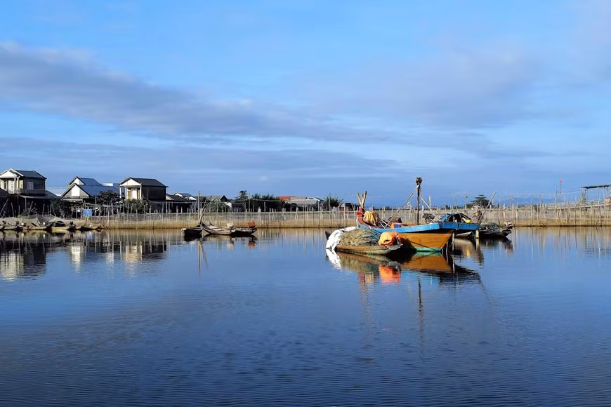 Un muelle en la laguna Chuon. Un muelle en la laguna Chuon.