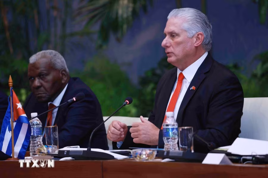 El mandatario cubano interviene en la cita.