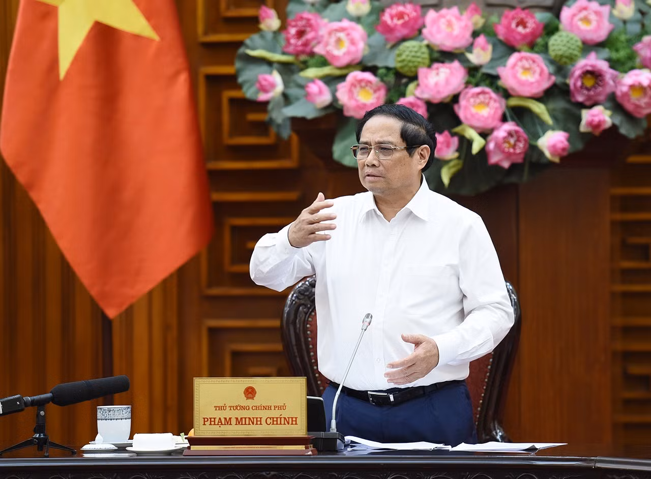 Minh Chinh habla en la cita.