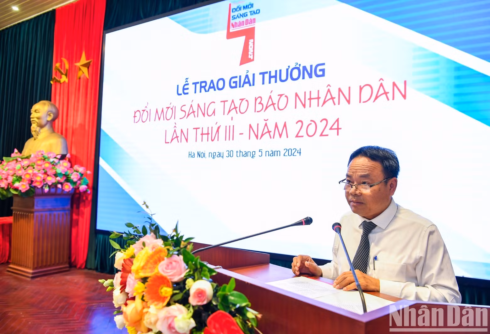 Habla Dinh Nhu Hoan, redactor subjefe y presidente de la Asociación de Periodistas del periódico Nhan Dan.