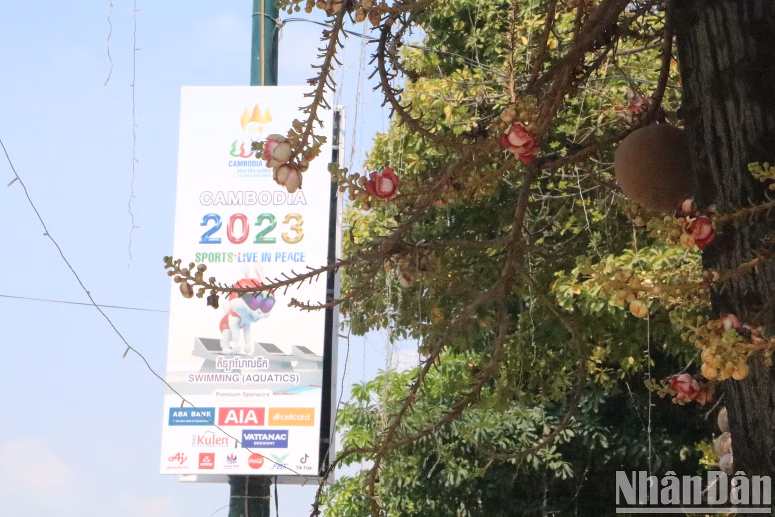 El tema de los SEA Games 32 -“Deporte: Vivir en paz”.