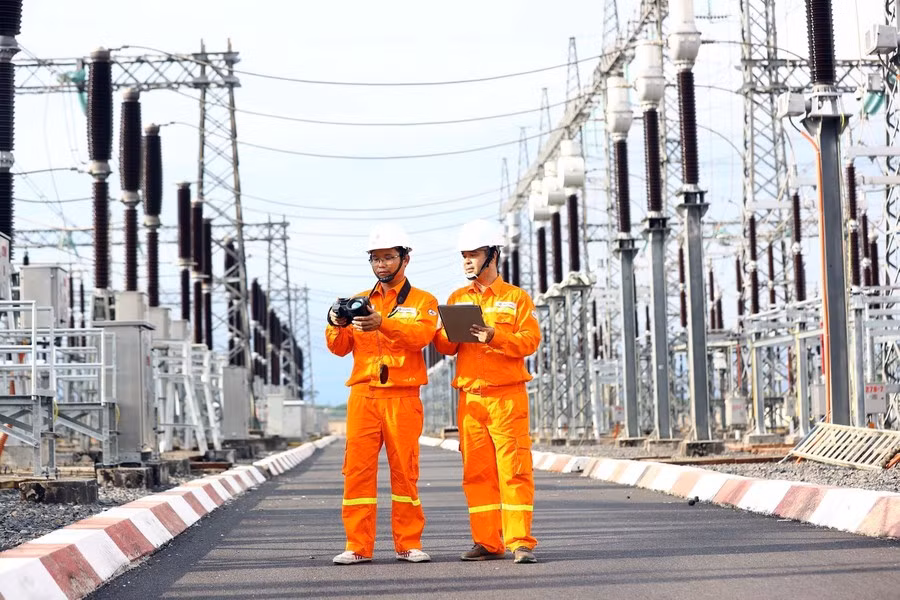 PTC3 promueve la aplicación de tecnología digital en la gestión y operación de redes de transporte de energía. PTC3 promueve la aplicación de tecnología digital en la gestión y operación de redes de transporte de energía.