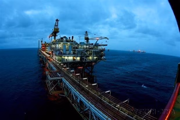 La industria del gas y el petróleo es un sector clave en Vietnam durante el proceso de renovación. (Fotografía: VNA)