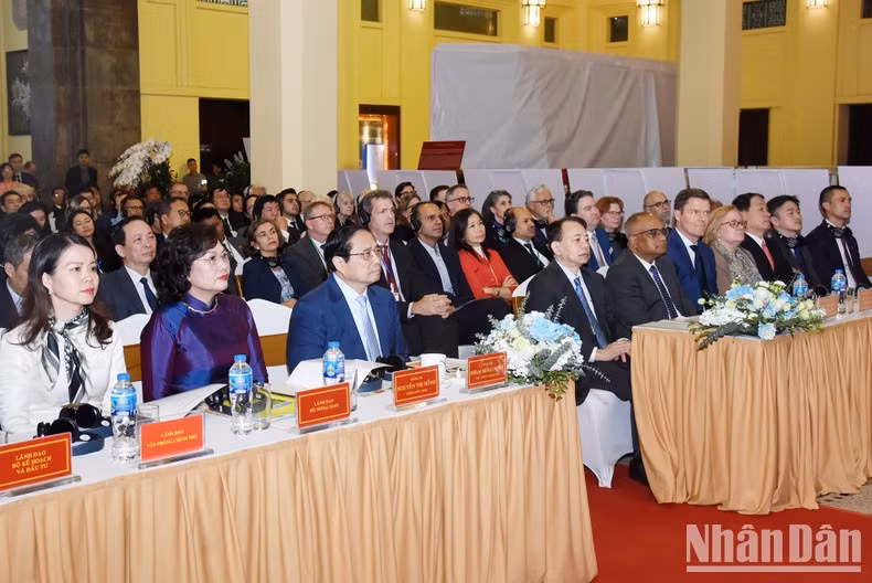 El premier vietnamita en la celebración del 30 aniversario de la asociación Vietnam-BAD. El premier vietnamita en la celebración del 30 aniversario de la asociación Vietnam-BAD.