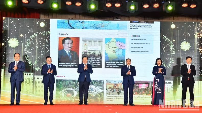 En la ocasión, el periódico Hanoimoi inauguró la nueva interfaz de su página digital. En la ocasión, el periódico Hanoimoi inauguró la nueva interfaz de su página digital.