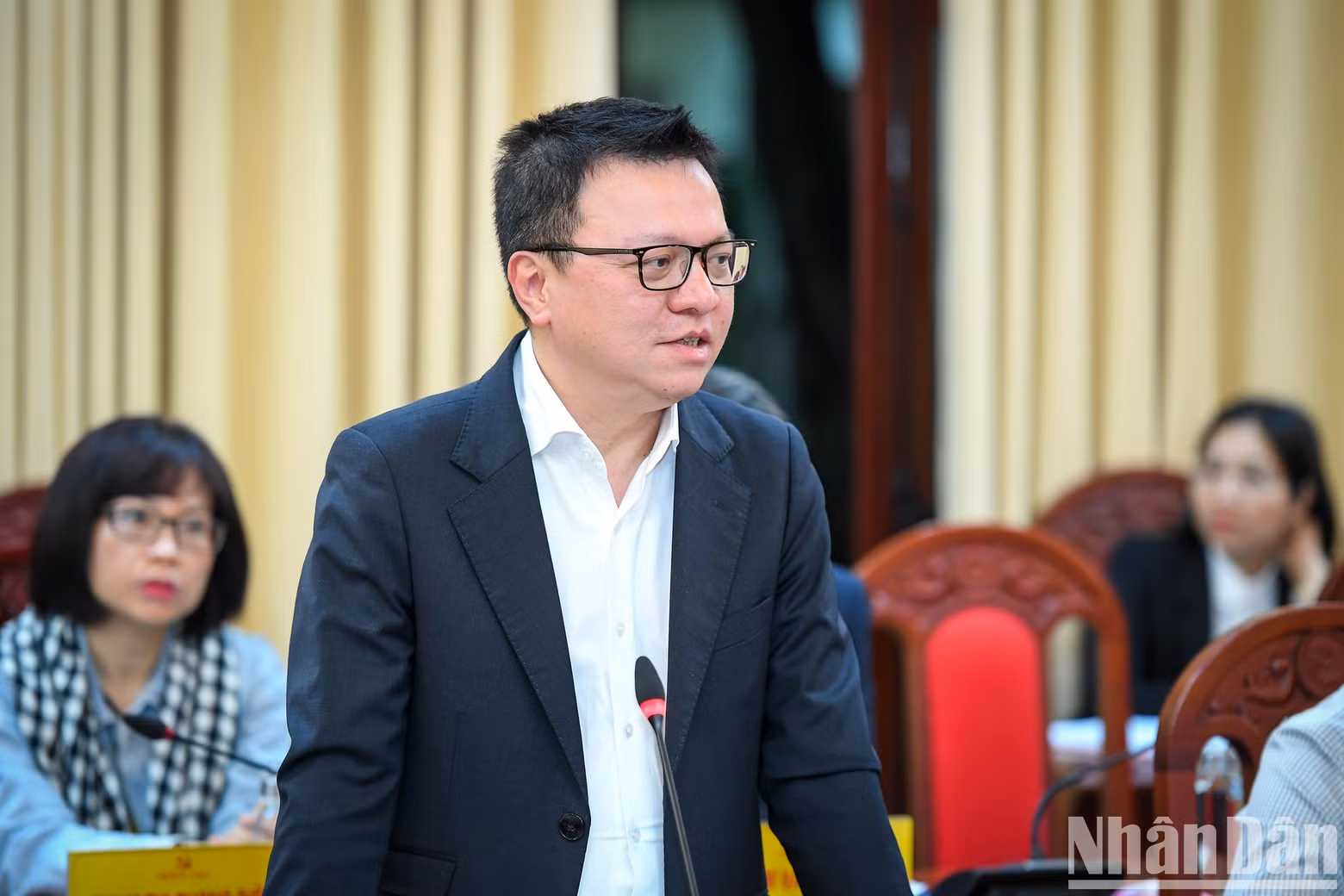 El jefe de redacción de Nhan Dan, Le Quoc Minh, en el evento.