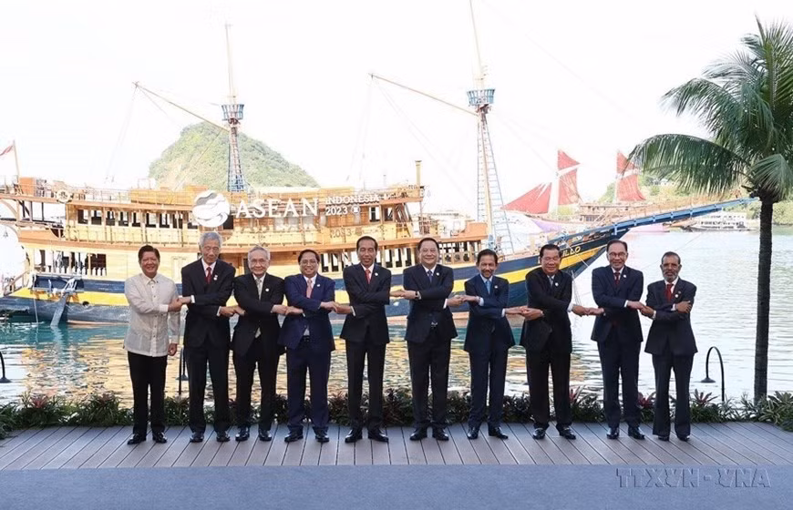 El primer ministro vietnamita, Pham Minh Chinh, y los jefes de delegaciones en la 42ª Cumbre de la Asean en Labuan Bajo, Indonesia (2023).