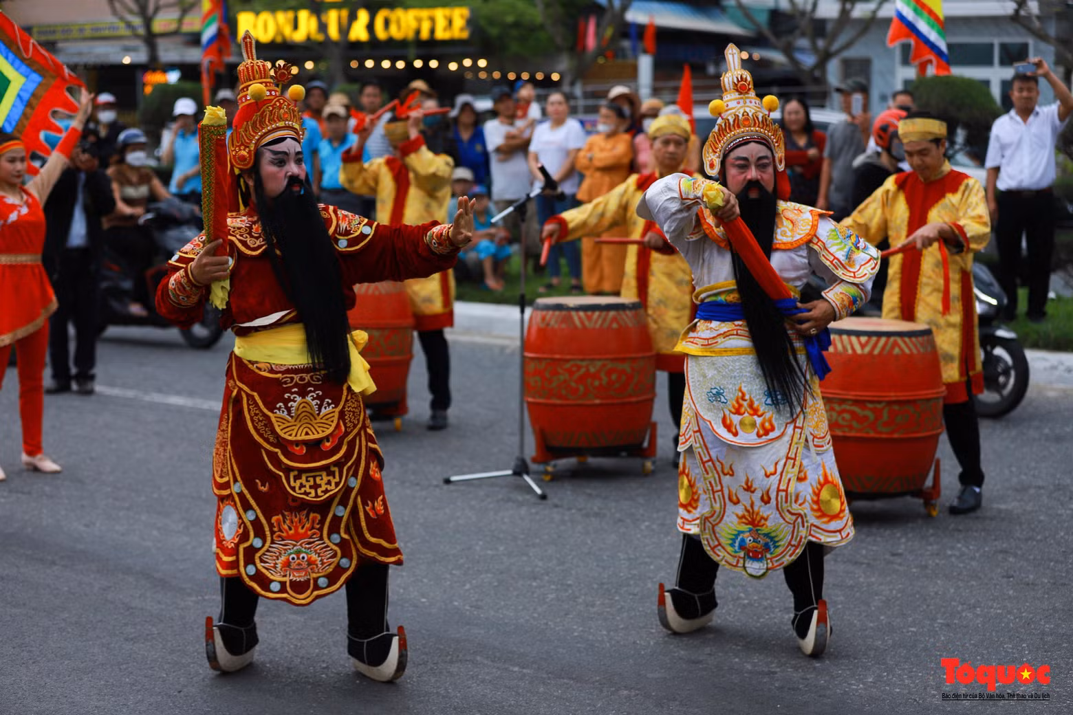 El festival Cau Ngu tuvo lugar del 8 al 10 de febrero con varios rituales tradicionales.