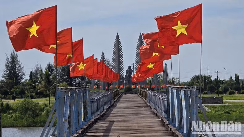 El puente de Hien Luong, ubicado en la mencionada zona.