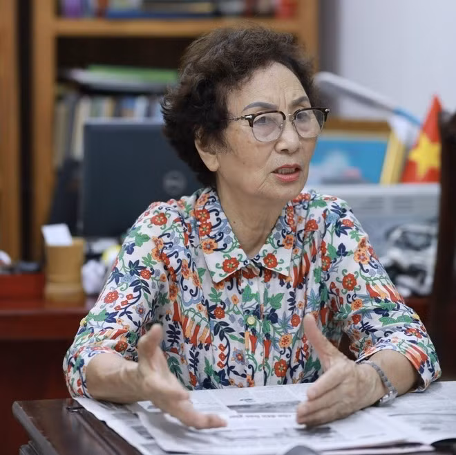 Bui Thi An, presidenta de la Asociación de Mujeres Intelectuales de Hanoi y directora del Club de Mujeres Científicas de la Federación del Trabajo de Hanói. (Fotografía: VNA)