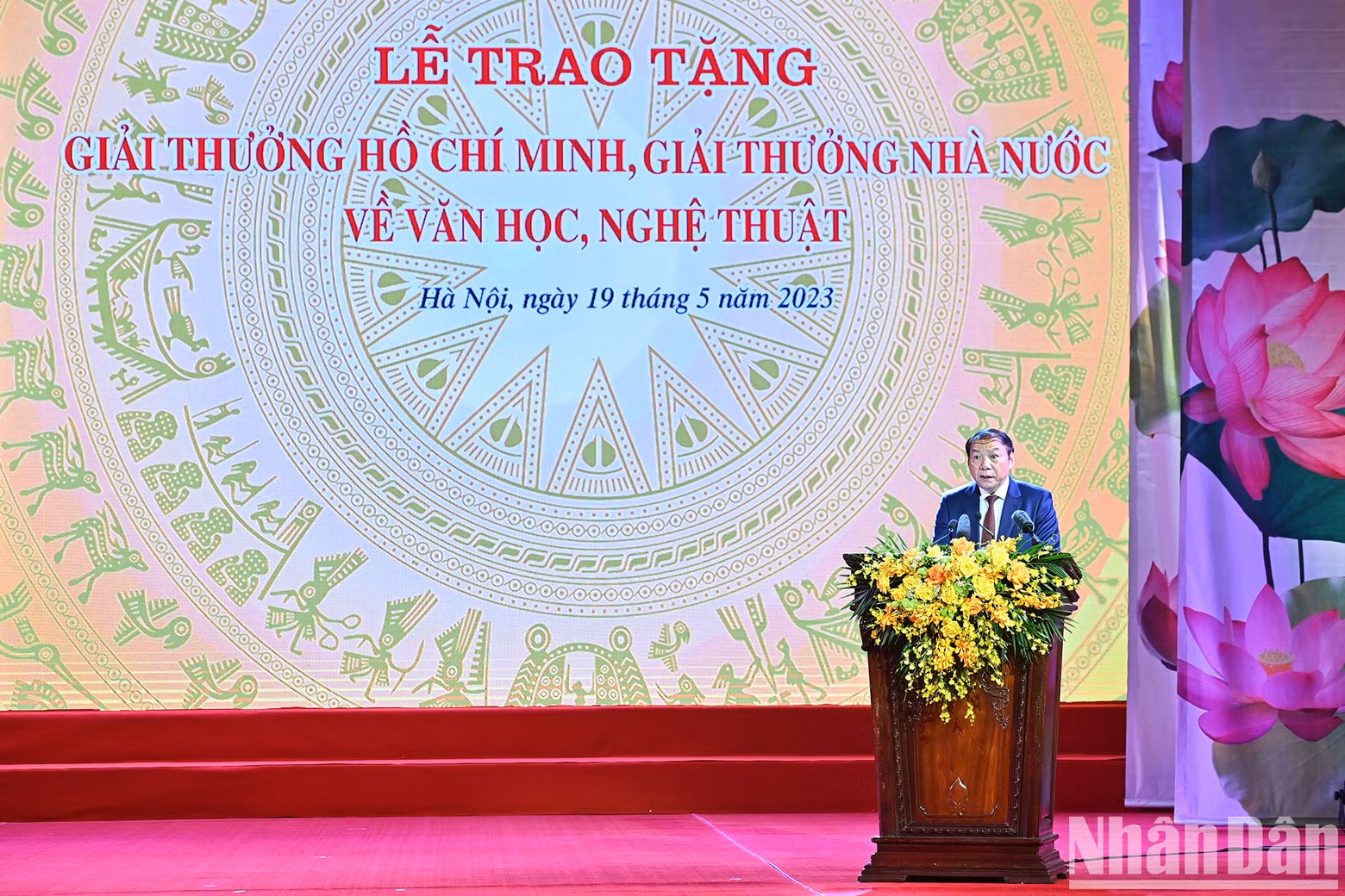 El ministro de Cultura, Deportes y Turismo, Nguyen Van Hung.