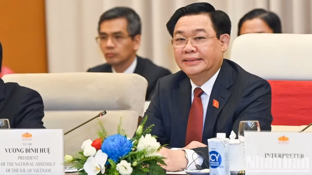 El titular del Legislativo vietnamita, Vuong Dinh Hue.
