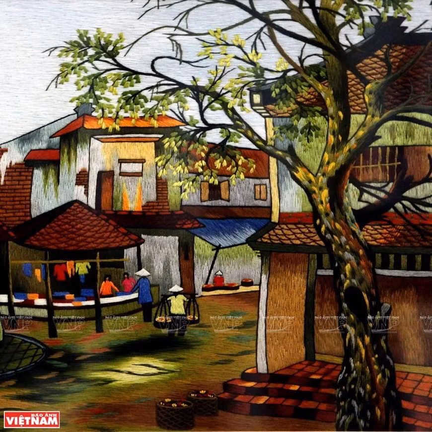 Pintura de bordado de artista de la aldea de Quat Dong.