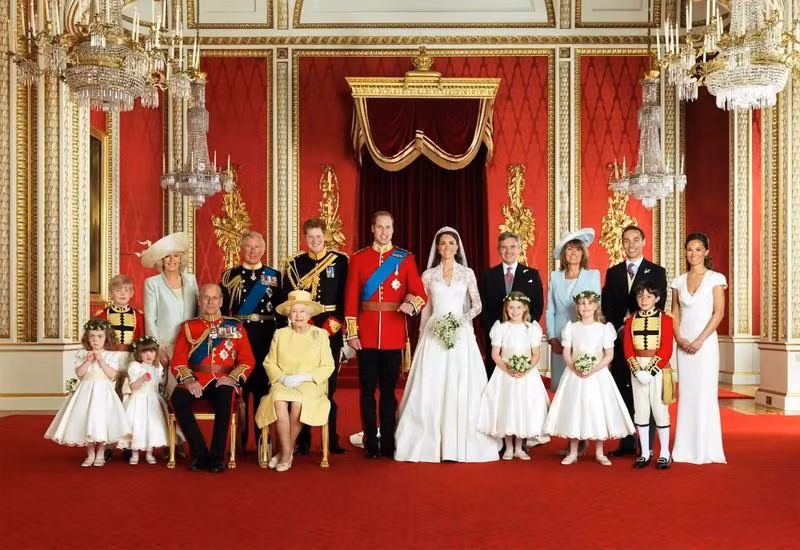 La familia real británica en la boda del príncipe Guillermo, en 2011. (Fotografía: Reuters)