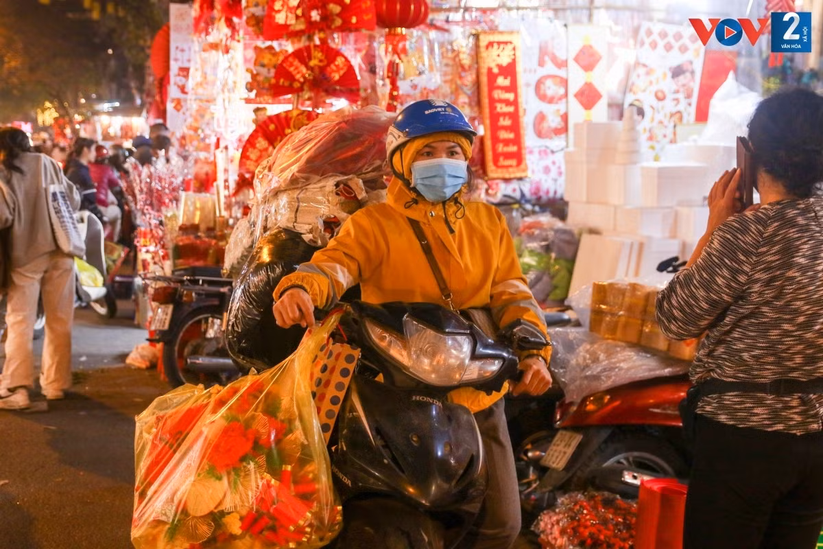 También se transportan ornamentos a otros lugares de venta.