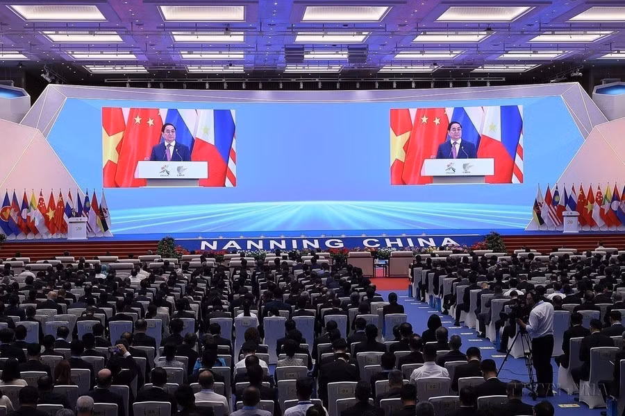 El primer ministro Pham Minh Chinh interviene en la ceremonia inaugural de la Exposición China-Asean (Caexpo) y la XX Cumbre de Negocios e Inversión China-Asean (Cabis) en Nanning, el 17 de septiembre de 2023.