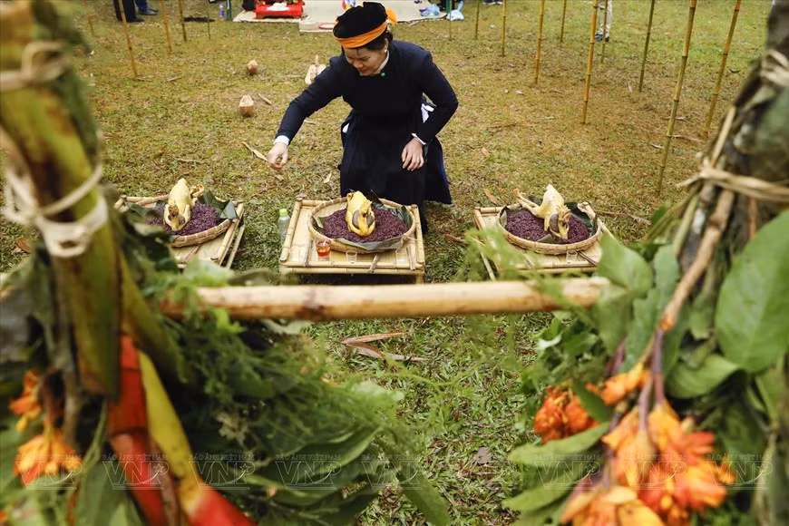 Las ofrendas a Nang Hai fueron preparadas con mucho cuidado.
