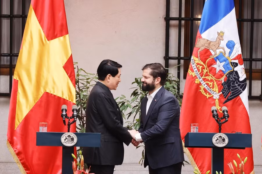 Los presidentes de Vietnam, Luong Cuong, y de Chile, Gabriel Boric Font. Los presidentes de Vietnam, Luong Cuong, y de Chile, Gabriel Boric Font.