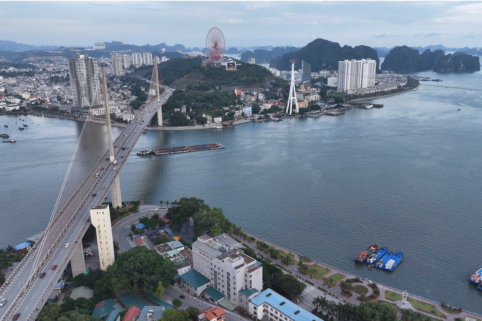 La transformación de Quang Ninh a lo largo de seis décadas ảnh 5 La transformación de Quang Ninh a lo largo de seis décadas ảnh 5