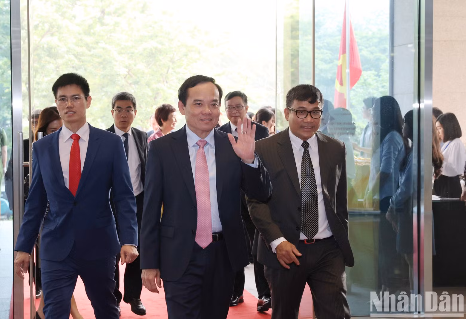 El viceprimer ministro Tran Luu Quang. El viceprimer ministro Tran Luu Quang.