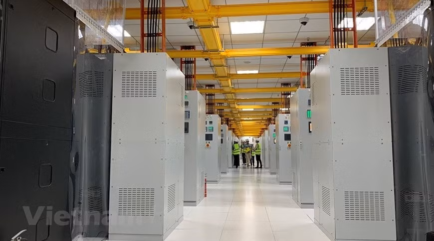 Los equipos modernos aquí son suministrados por marcas de renombre y alta confiabilidad de países del G7 como Cumin, Hitachi y Siement. (Foto: VNA) Los equipos modernos aquí son suministrados por marcas de renombre y alta confiabilidad de países del G7 como Cumin, Hitachi y Siement. (Foto: VNA)
