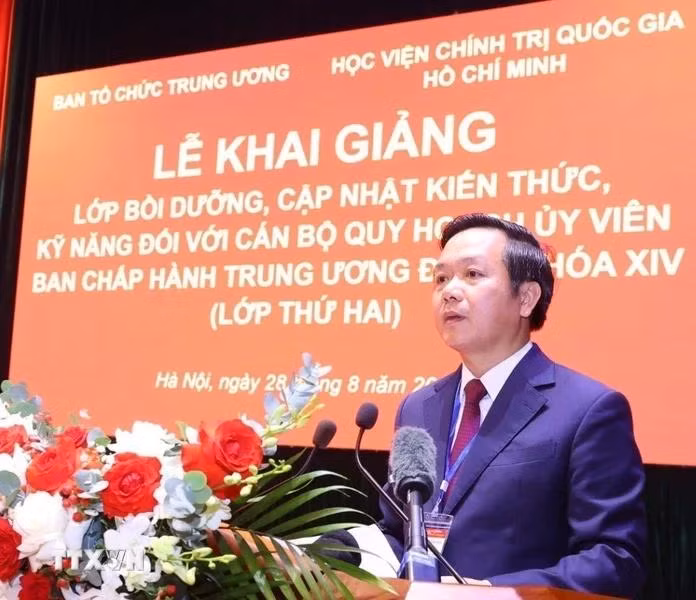 Pham Ngoc Quang, presidente del Comité Popular de la provincia de Ninh Binh.