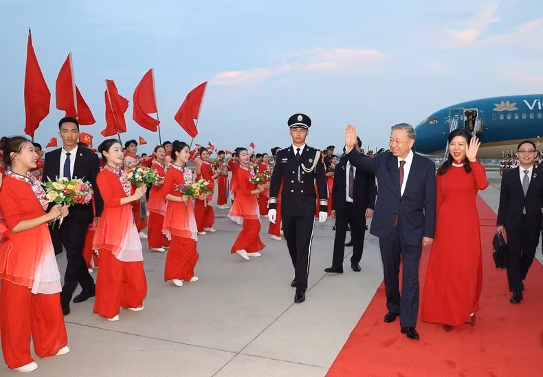 Ceremonia de bienvenida del secretario general del Partido Comunista y presidente de Vietnam, To Lam, y su esposa.