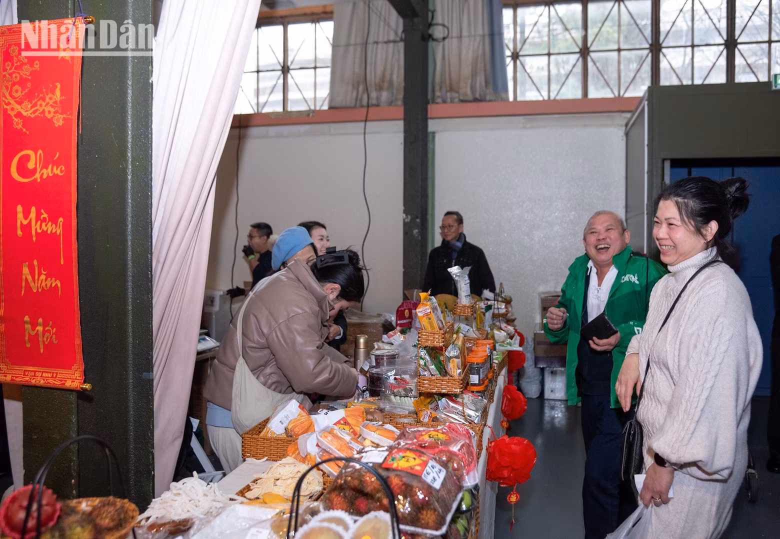 El año 2026 marca el 50 aniversario de la fundación de la UGVF. En la ocasión, Huu Nhan envía deseos de prosperidad y bienestar a los compatriotas, y reafirma el papel de la UGVF en la preservación del idioma y de la identidad cultural vietnamita en Francia.