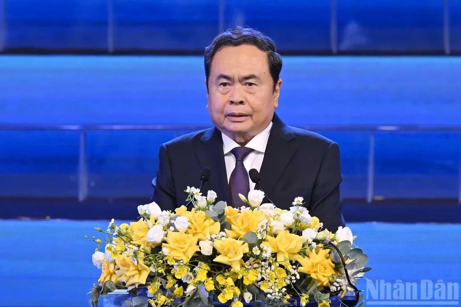 El presidente de la Asamblea Nacional de Vietnam, Tran Thanh Man, pronuncia su discurso en la ceremonia.